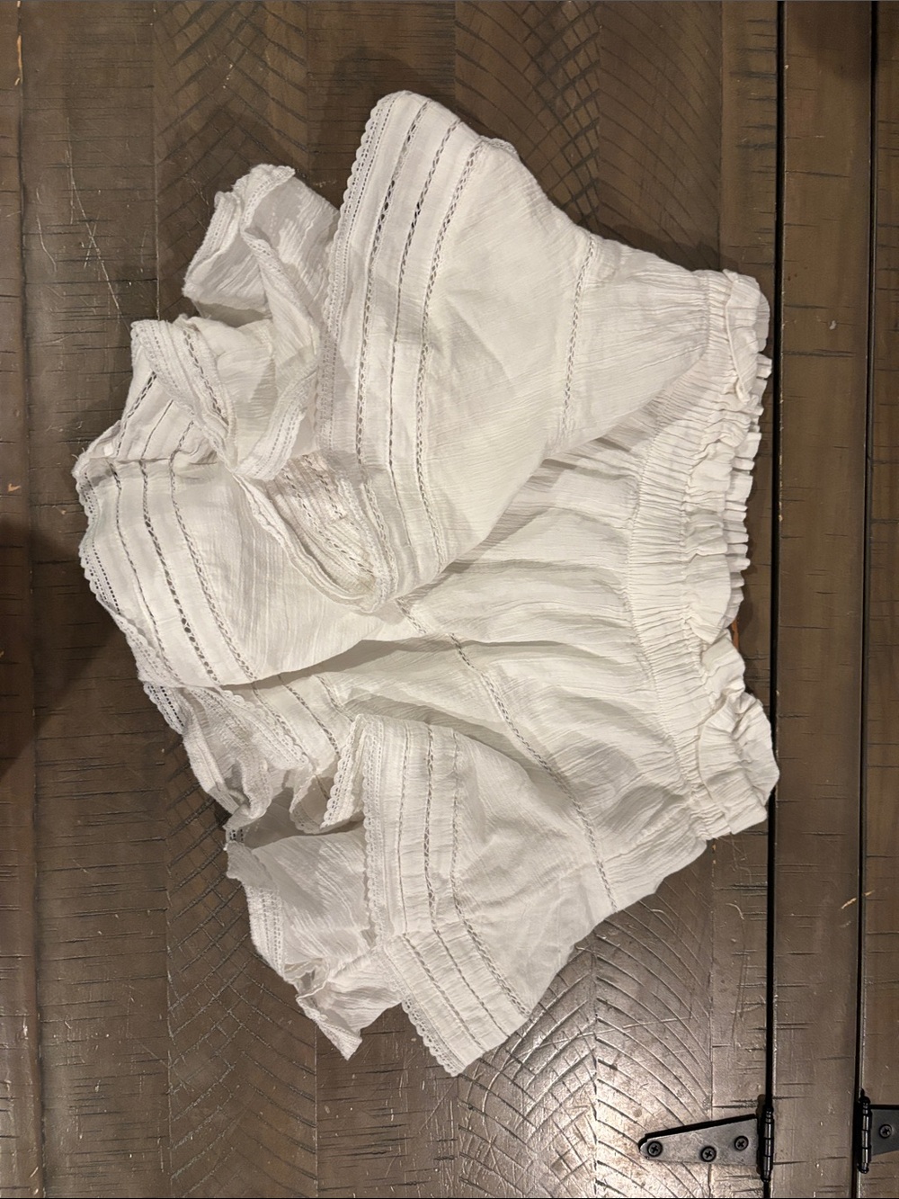 XS aerie white ruffle skort